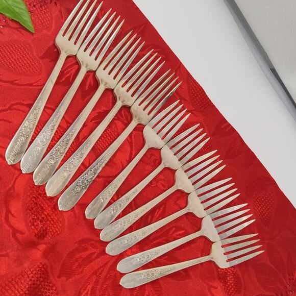 11X Silver Plate Dinner Salad Forks Nobility Plate Royal Rose Oneida - Picture 2 of 16